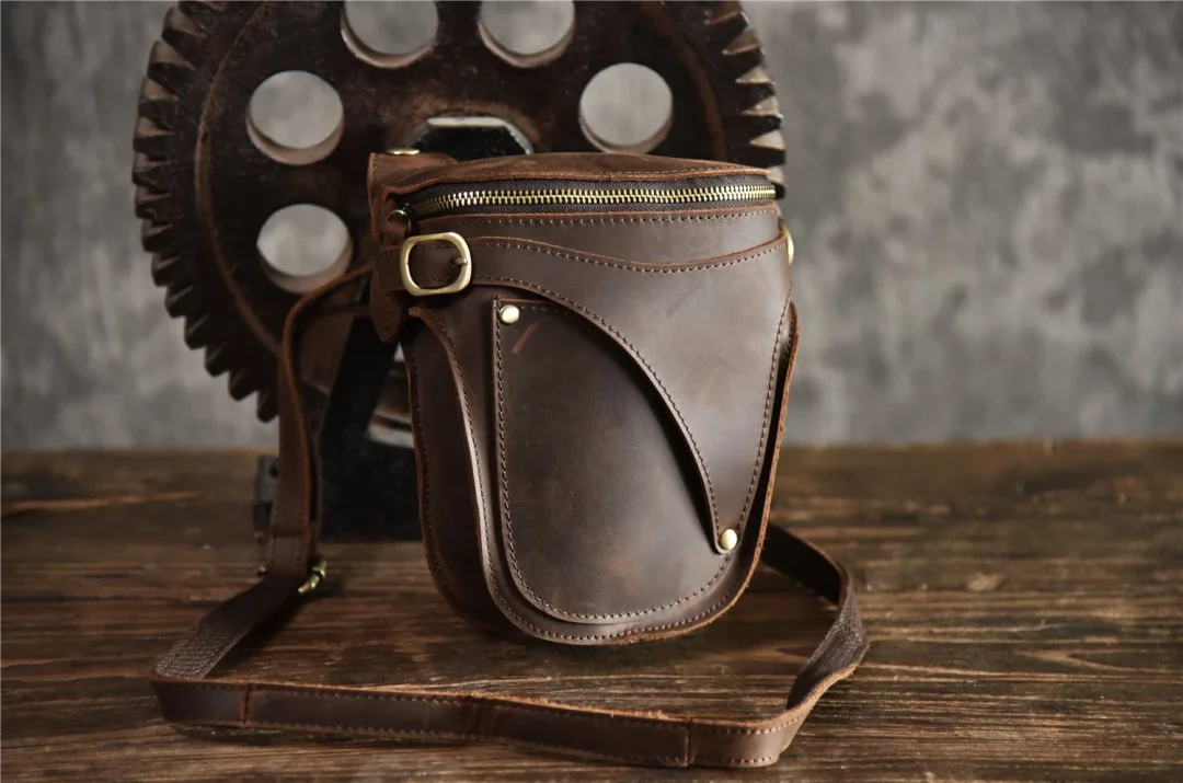 Fanny Pack for Men, Genuine Leather Outdoor Locomotive Waist Bag Shoulder Bag