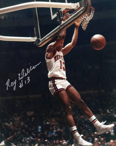 RAY WILLIAMS NEW YORK KNICKS ACTION SIGNED 8x10