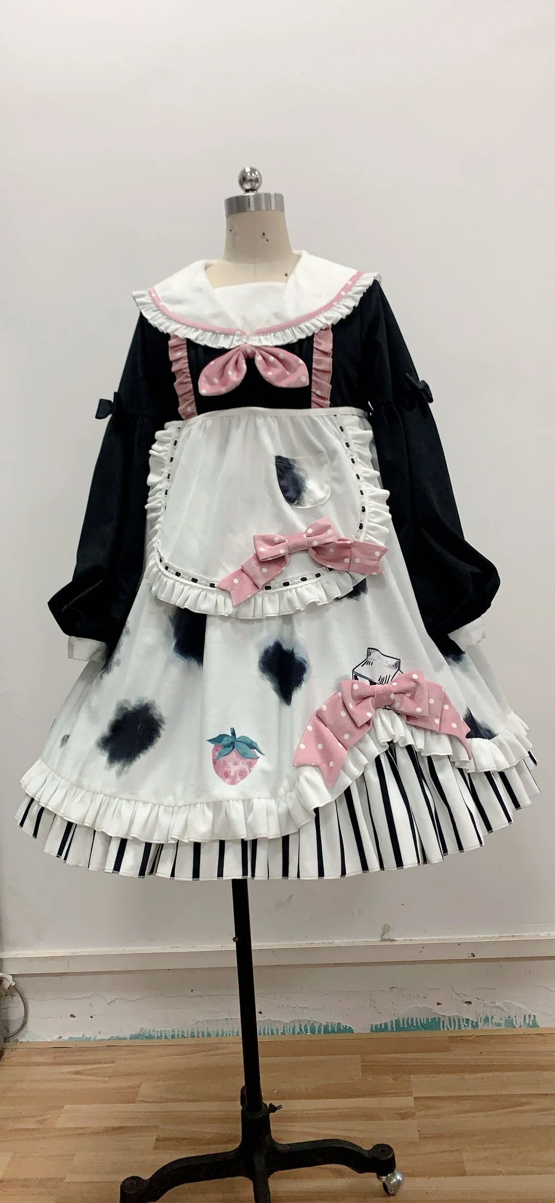 Kawaii Strawberry Cow Op Sweet Lolita Dress SS2293