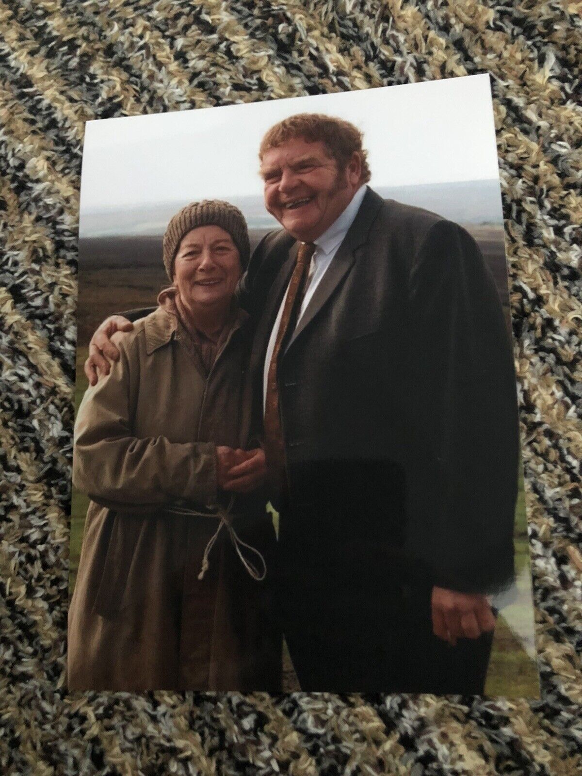 GEOFFREY HUGHES & JEAN ALEXANDER (HEARTBEAT) UNSIGNED Photo Poster painting- 7x5”