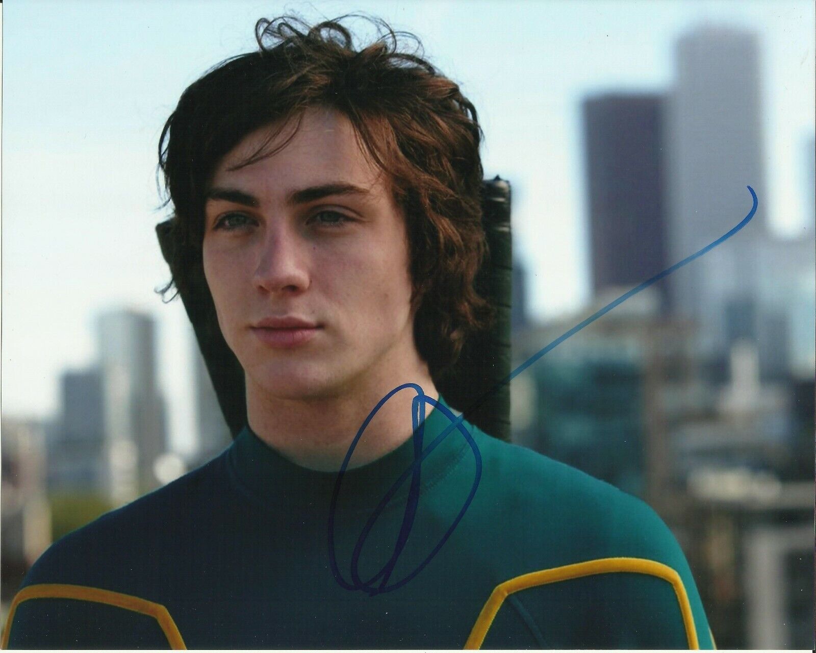 AARON TAYLOR JOHNSON SIGNED KICK ASS Photo Poster painting UACC REG 242 (2)