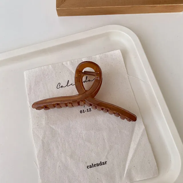 Oversized Cross Hair Clip Claw