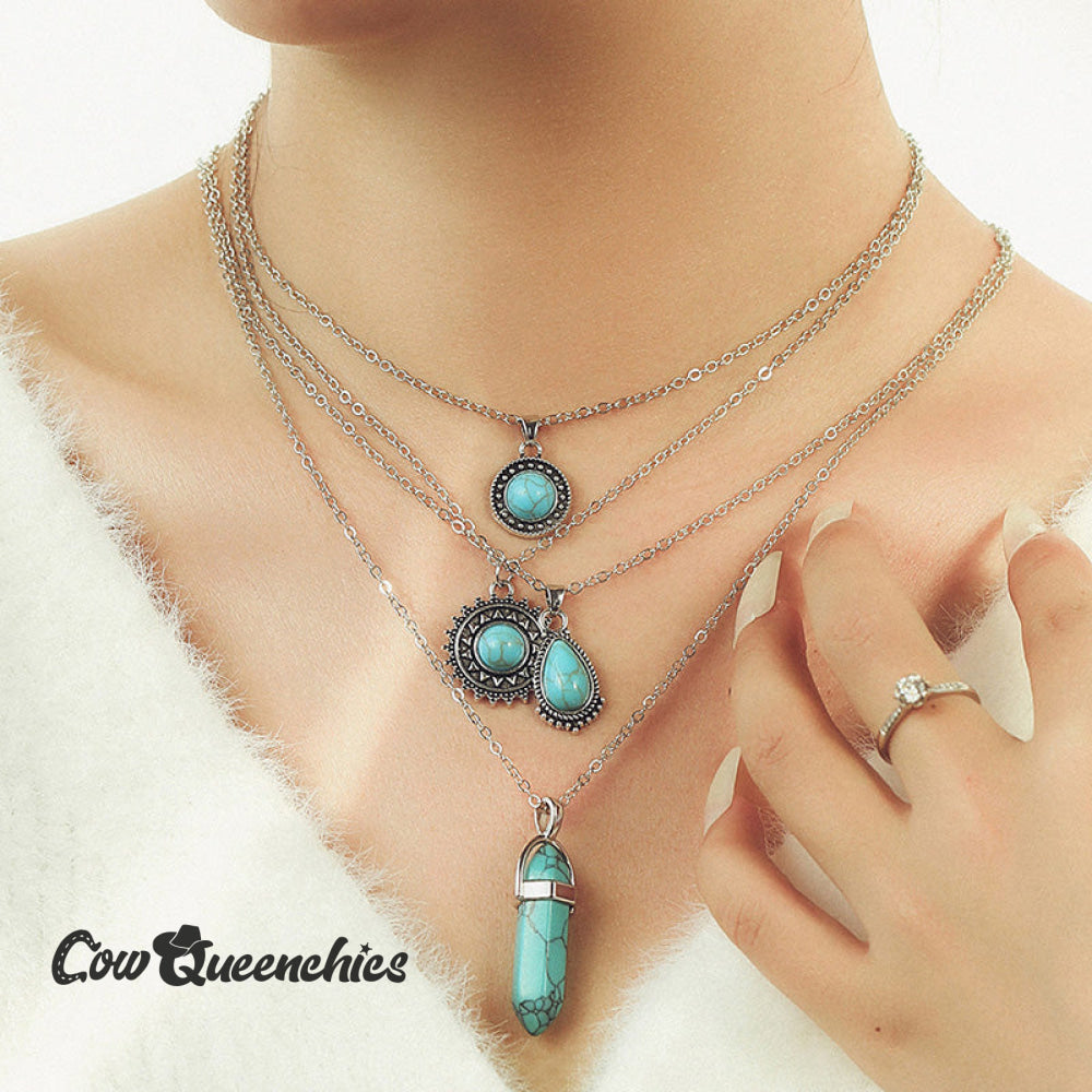 Distinctive Turquoise Layered Necklace Multicolor / One-Size