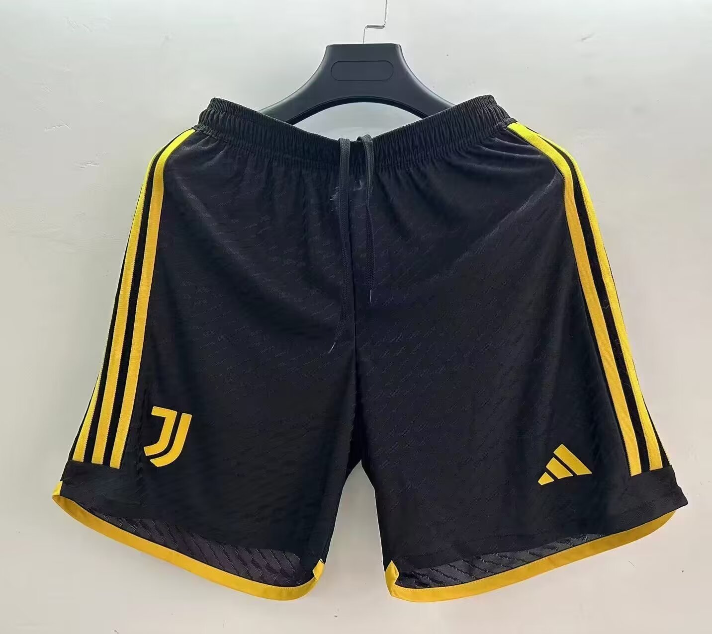 24-H-JUV-SHORTS-PLAYER-A04733