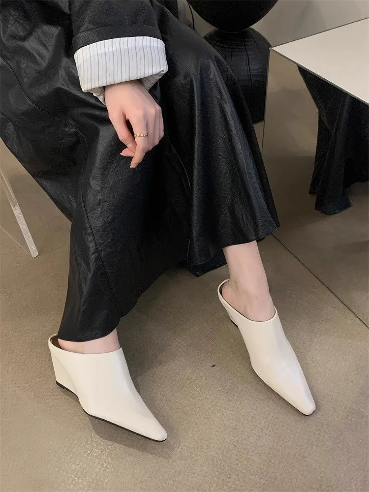 Yyvonne And Bao Head Half Slippers Women Wear 2025 Spring And Summer Small Square Lazy High And Muller Slippers Women