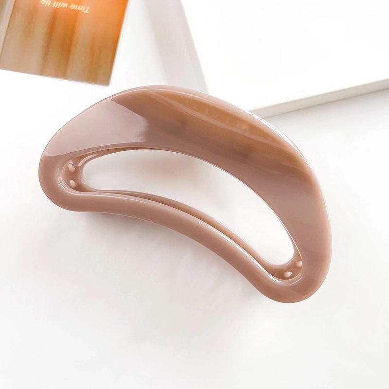 Women’s IG Style Minimalist Moon Waves Solid Color Plastic Hollow Out Hair Claws