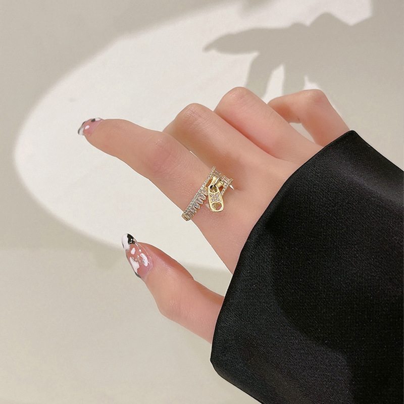Real gold opening adjustable fashionable zipper ring
