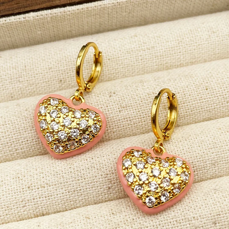 Love pink drop glaze ear buckle