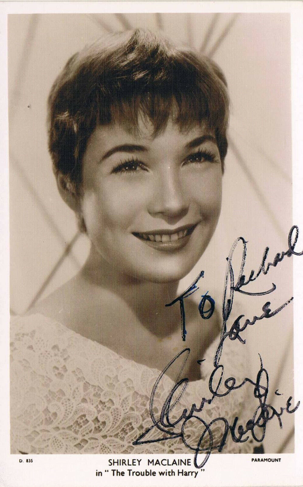 Shirley MacLaine 1934- autograph signed postcard Photo Poster painting 3.5x5.5