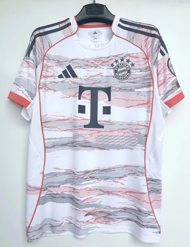 25/26 Bayern away fans version