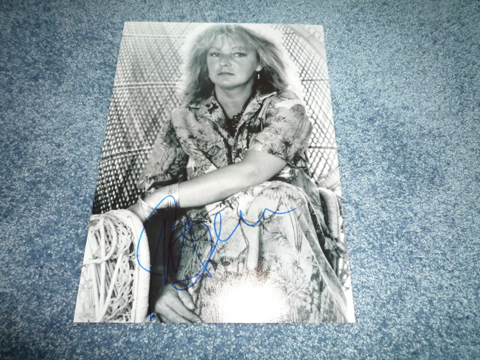 MAGGIE BELL signed autograph In Person 8x12 (20x30 cm) STONE THE CROWS