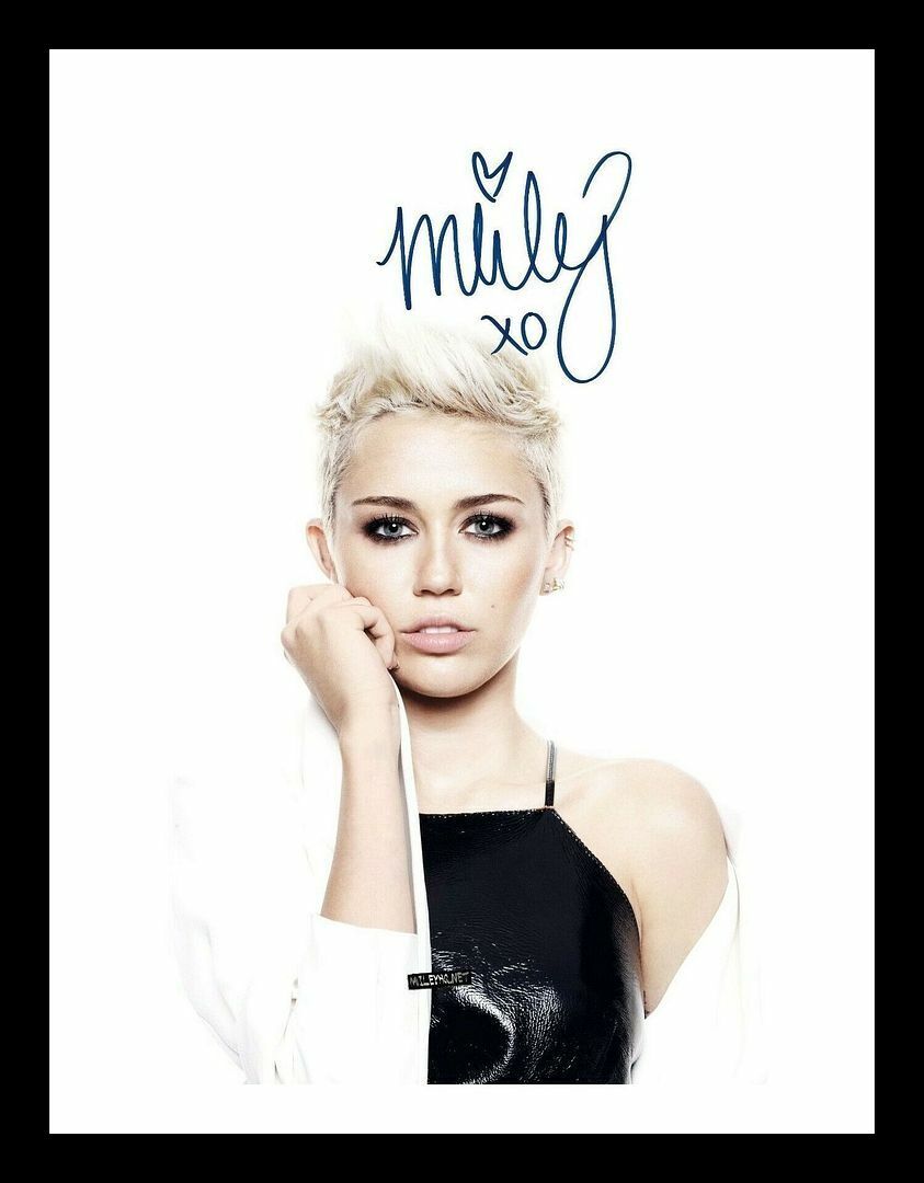 Miley Cyrus Autograph Signed & Framed Photo Poster painting 19