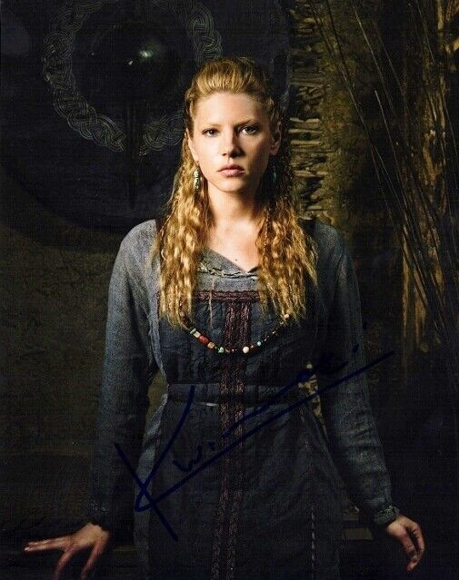 Katheryn Winnick Signed - Autographed Vikings 8x10 inch Photo Poster painting with Certificate