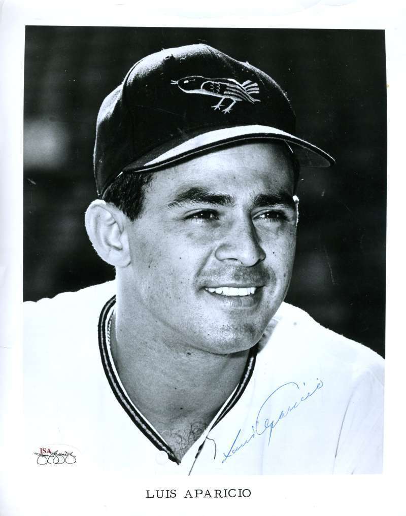 Luis Aparicio 1967 Signed 8x10 Photo Poster painting Jsa Cert Sticker Authenticated Autograph