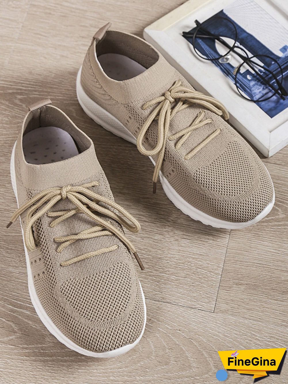 Flyknit Lightweight Soft Sole Lace-Up Sneakers
