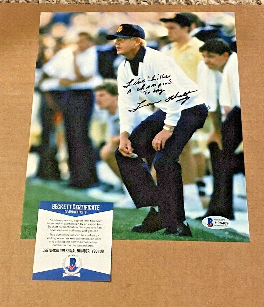 LOU HOLTZ SIGNED NOTRE DAME FIGHTING IRISH 8X10 Photo Poster painting BECKETT CERTIFIED #2