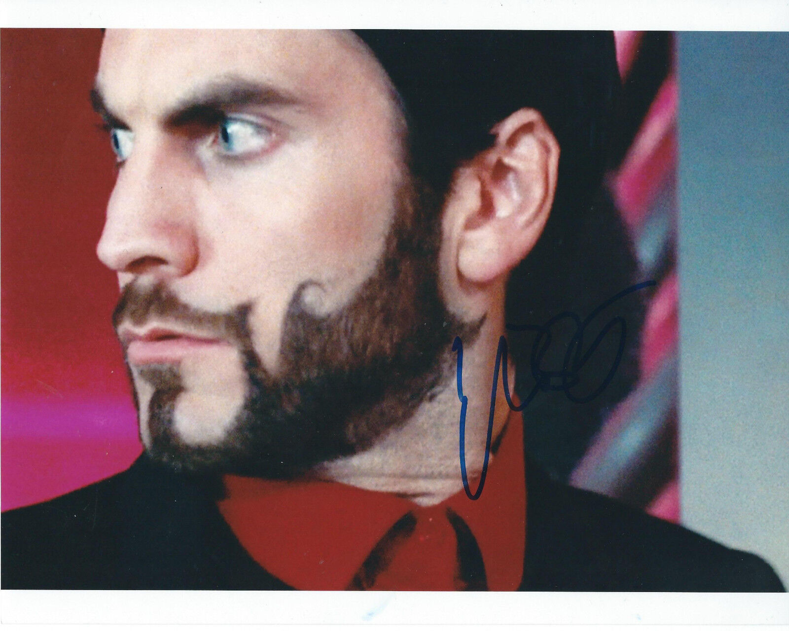 WES BENTLEY THE HUNGER GAMES AUTOGRAPHED Photo Poster painting SIGNED 8X10 #1 SENECA CRANE