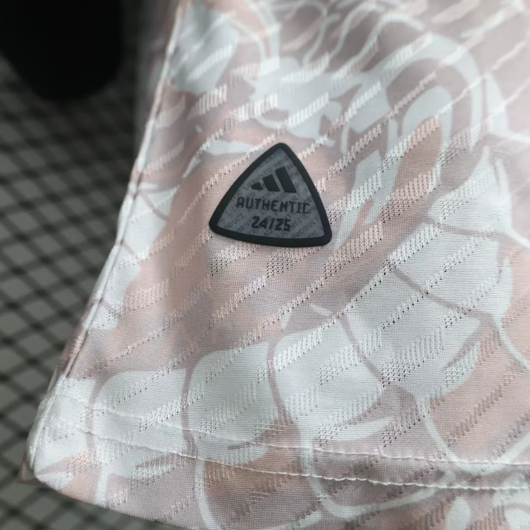 24/25 Real Madrid Special Edition Player Version Football T-Shirt Thai Quality