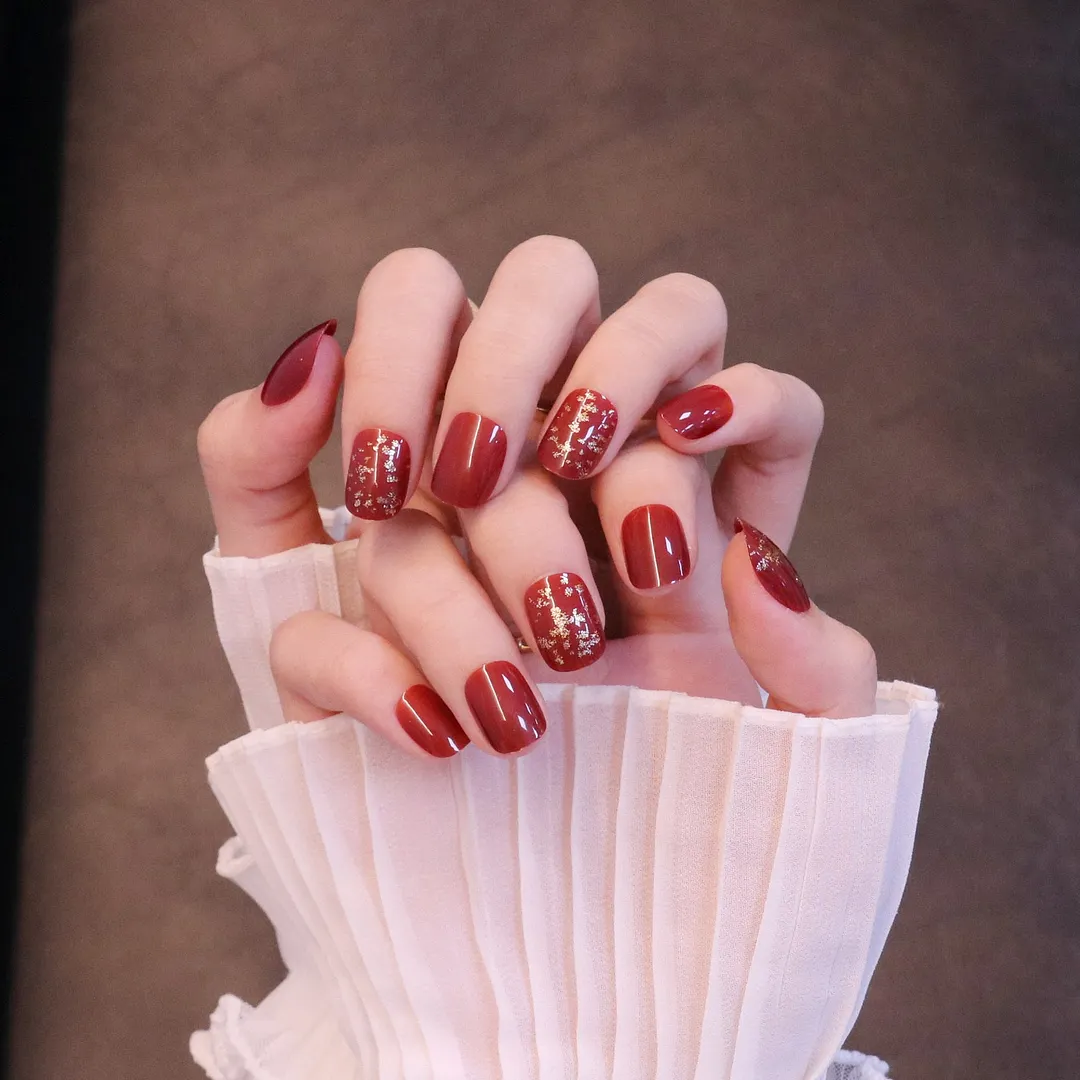 24pcs/Set Gorgeous Wine Red False Nails With Glue Middle Long Round Head Full Nail Tips Finished Fake Nail artificial nails-Nail Inspo