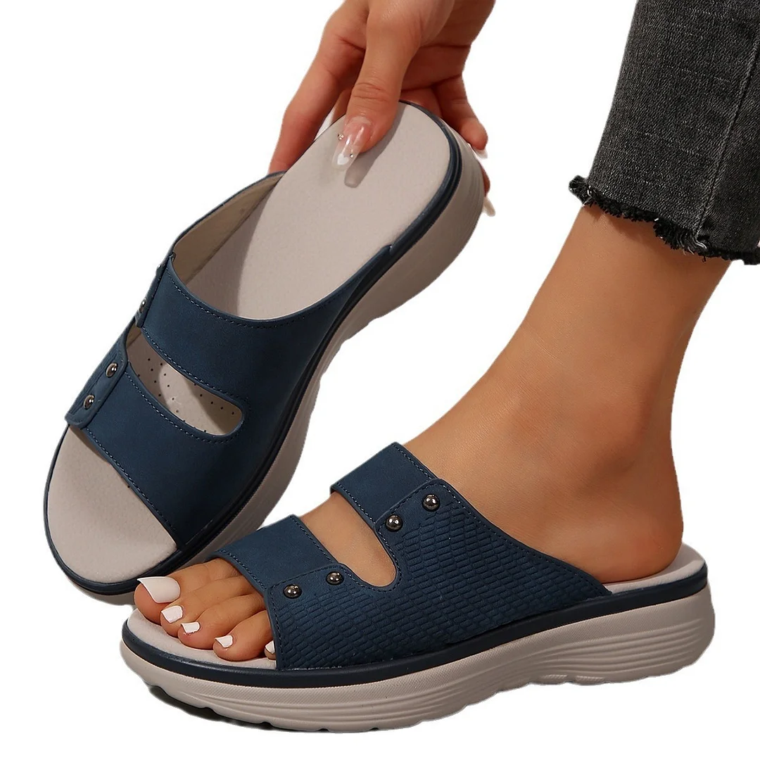 Yyvonne New Summer Thick-Soled Slippers Women's Shoes Thick Soles With Casual Slippers Outside Wearing Cold Slippers