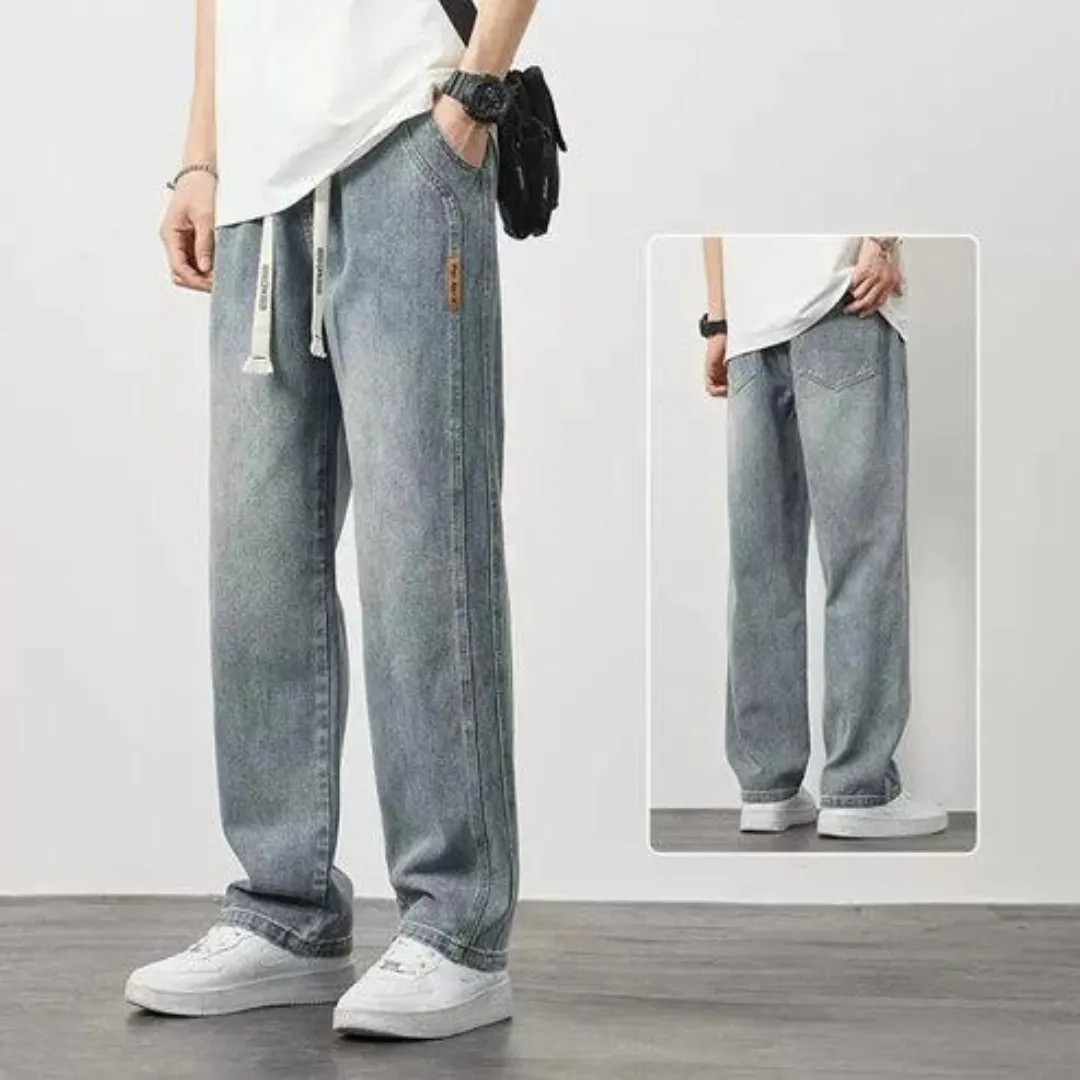 Straight Jeans