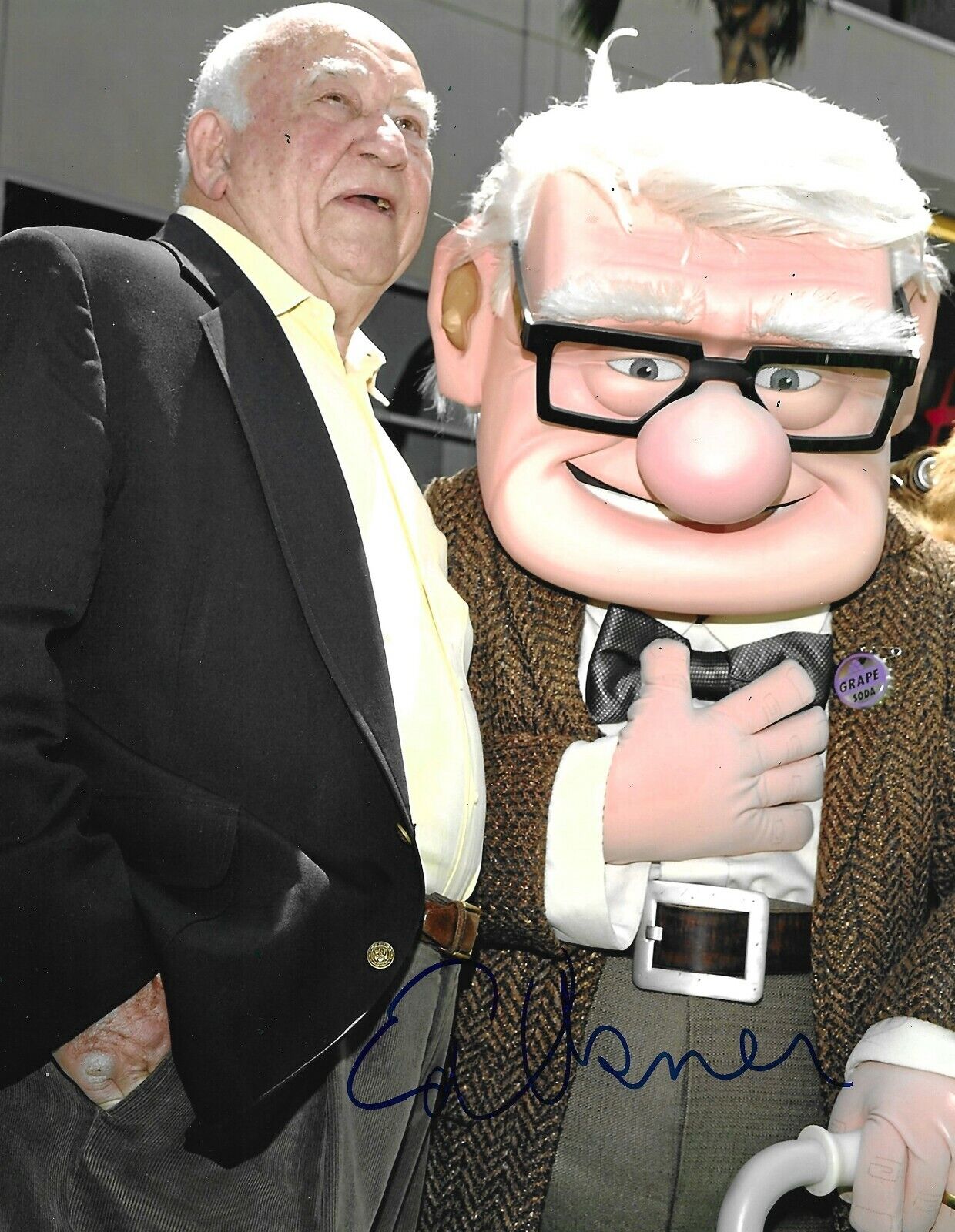 Ed Asner Signed Up 10x8 Photo Poster painting AFTAL