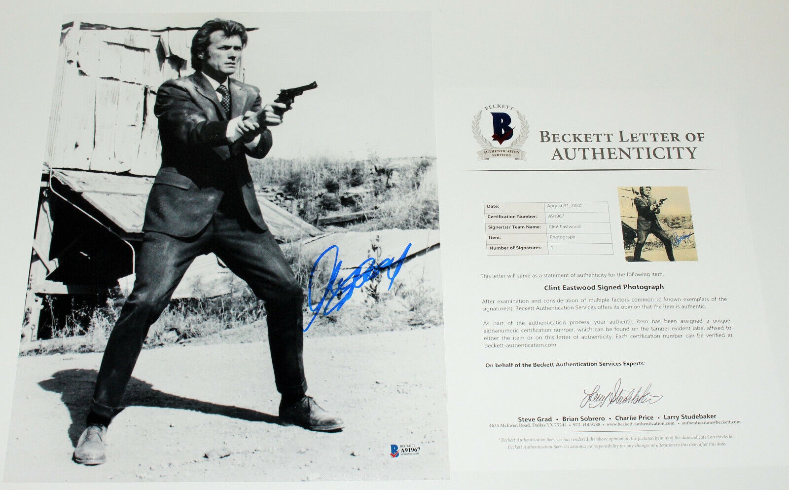 CLINT EASTWOOD SIGNED AUTHENTIC 'DIRTY HARRY' 11x14 MOVIE Photo Poster painting BECKETT COA BAS