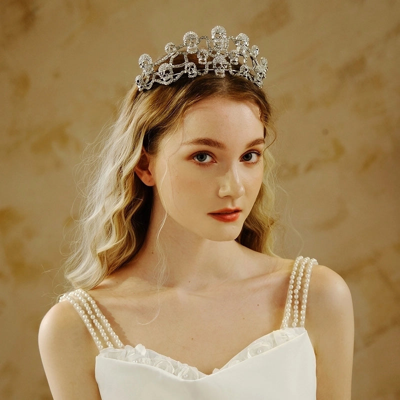 Halloween Glam Exaggerated Women’s Spider Bat Skull Alloy Inlay Rhinestones Crown