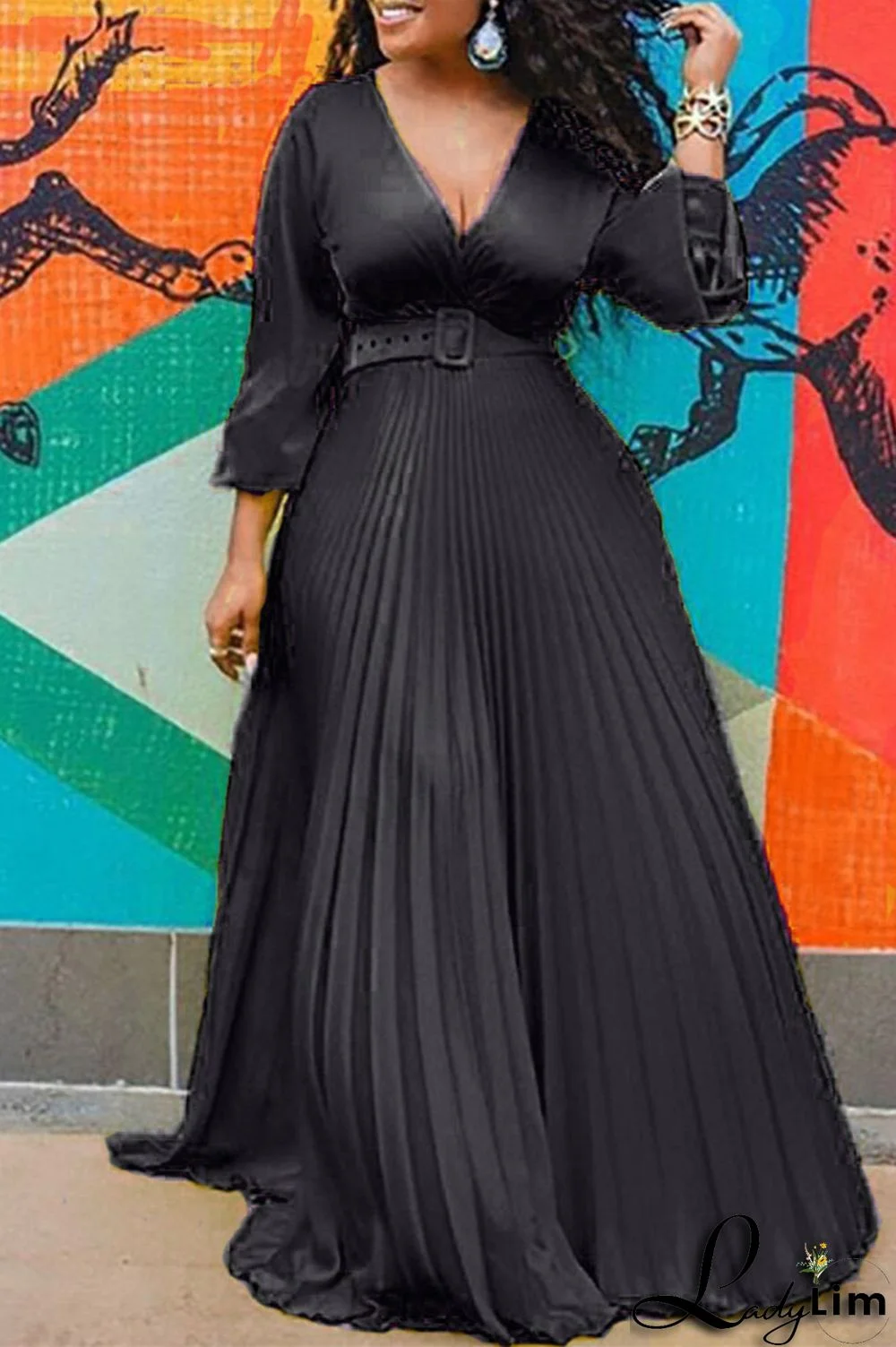 Light Yellow Fashion Casual Solid With Belt V Neck Pleated Dresses