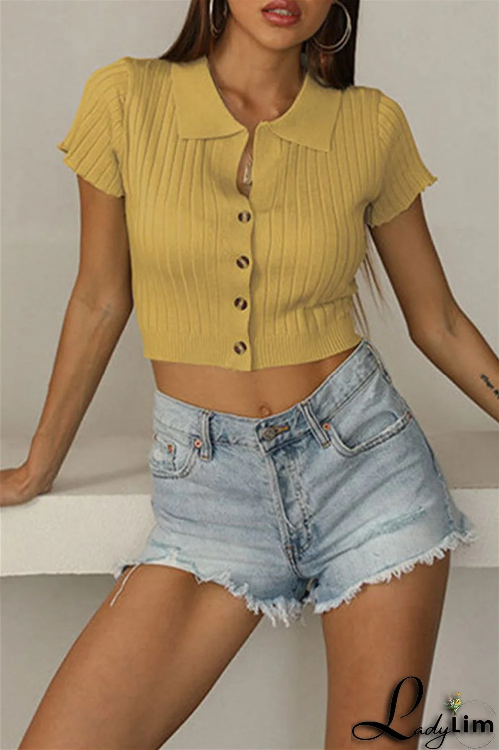 Yellow Fashion Casual Solid Basic Turndown Collar T-Shirts