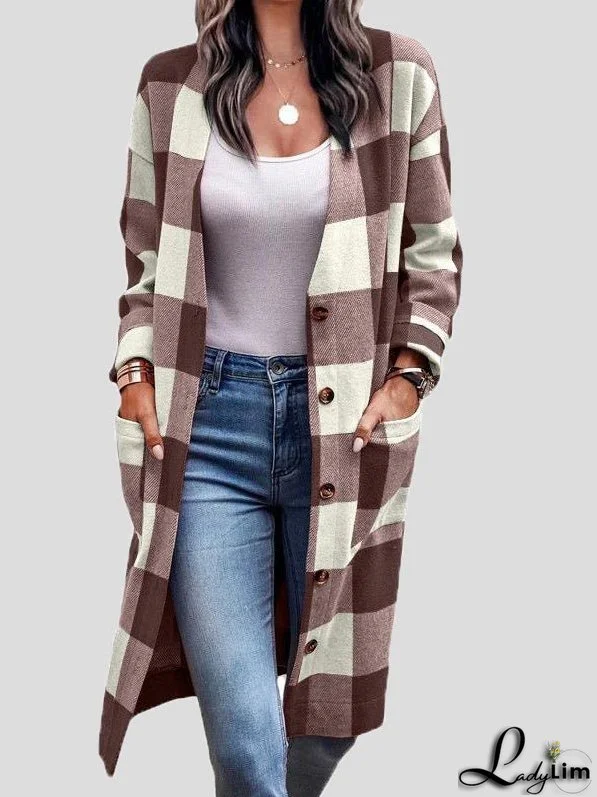 Fashionable and Minimalist Cardigan
