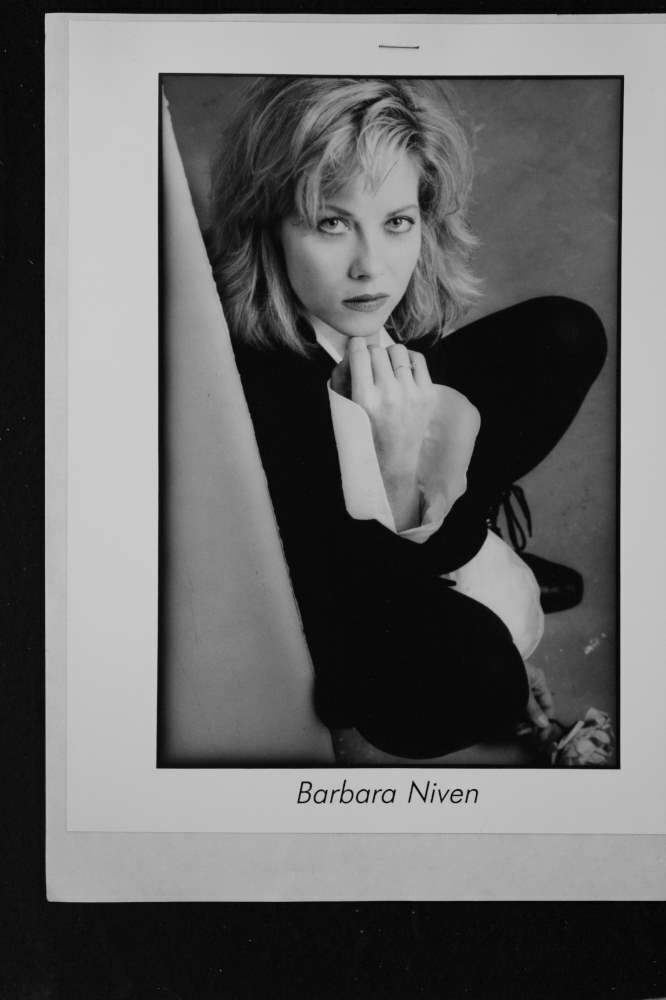 Barbara Niven - 8x10 Headshot Photo Poster painting with Resume - PENSACOLA