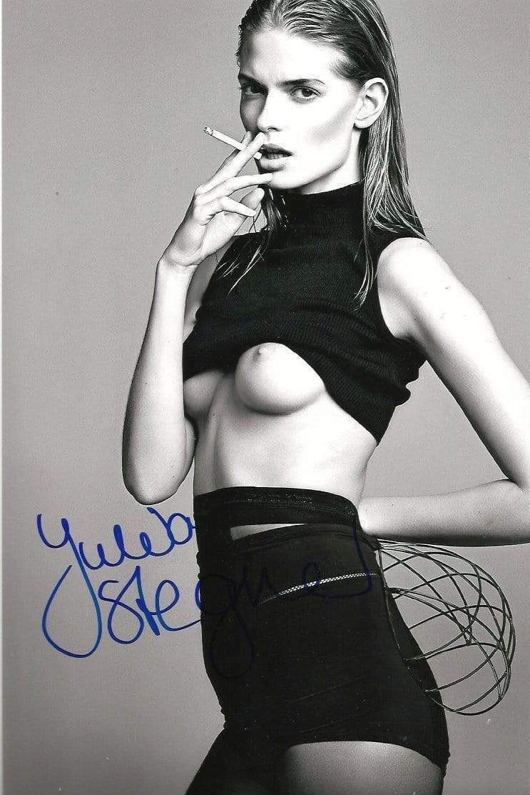 Julia Stegner SEXY MODEL autograph, In-Person signed Photo Poster painting