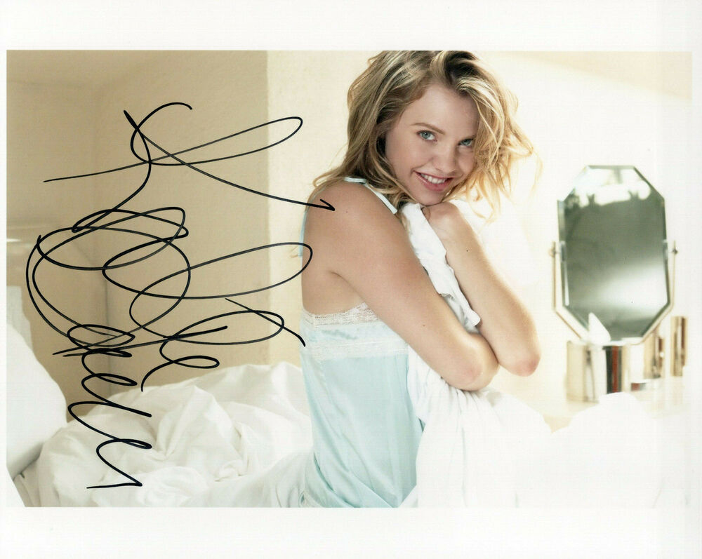 Kelli Garner glamour shot autographed Photo Poster painting signed 8x10 #3