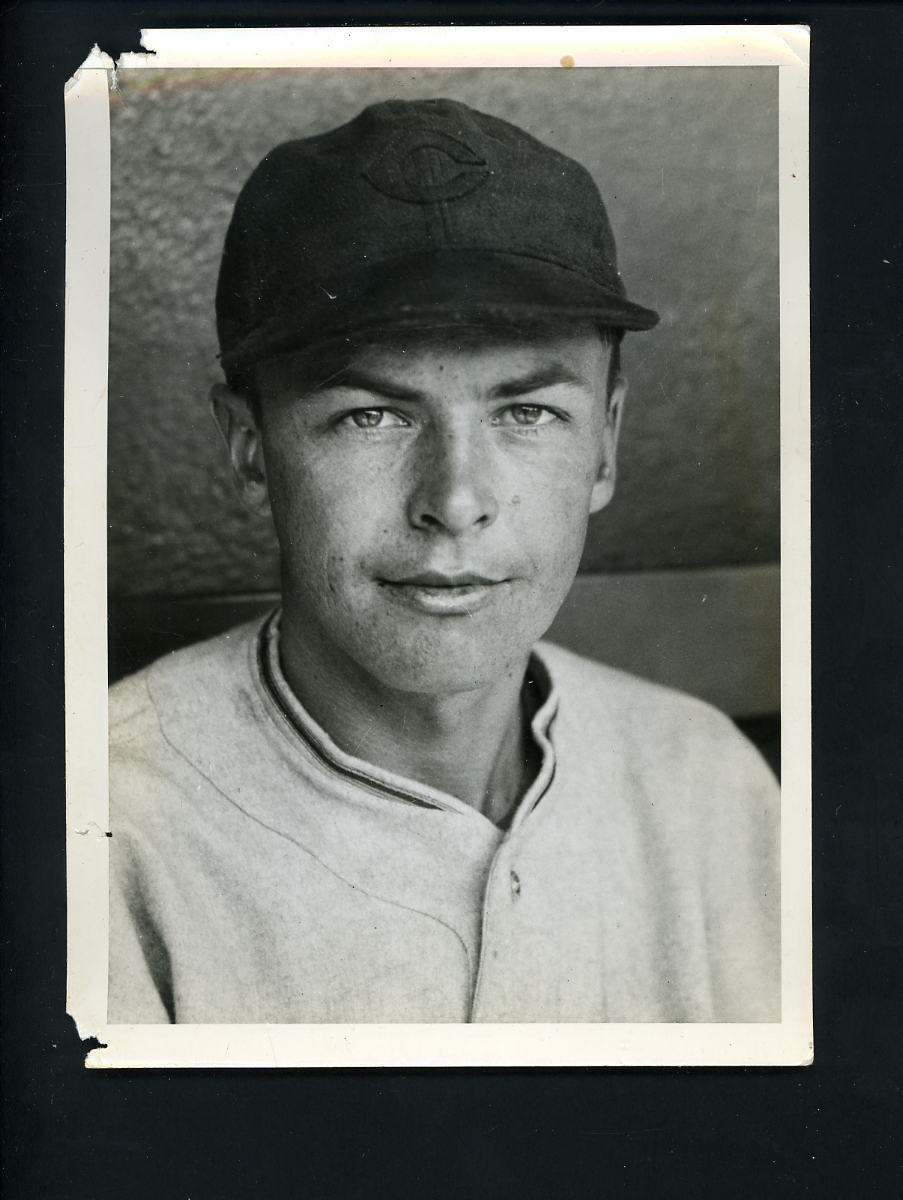 Stan Hack Press Photo Poster painting USED for his 1941 Double Play # 3 4 card Chicago Cubs