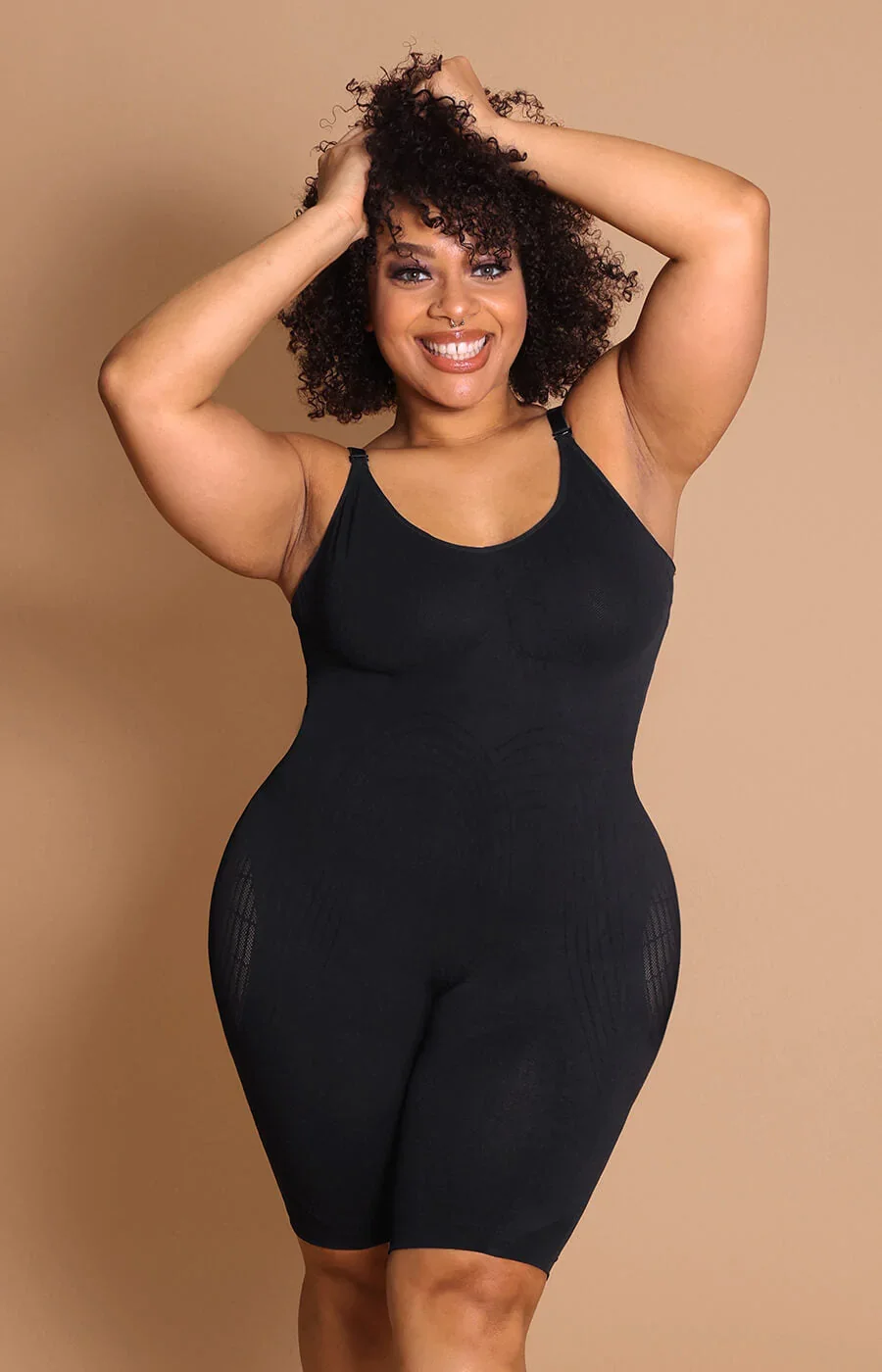HOURGLASS SHAPEWEAR