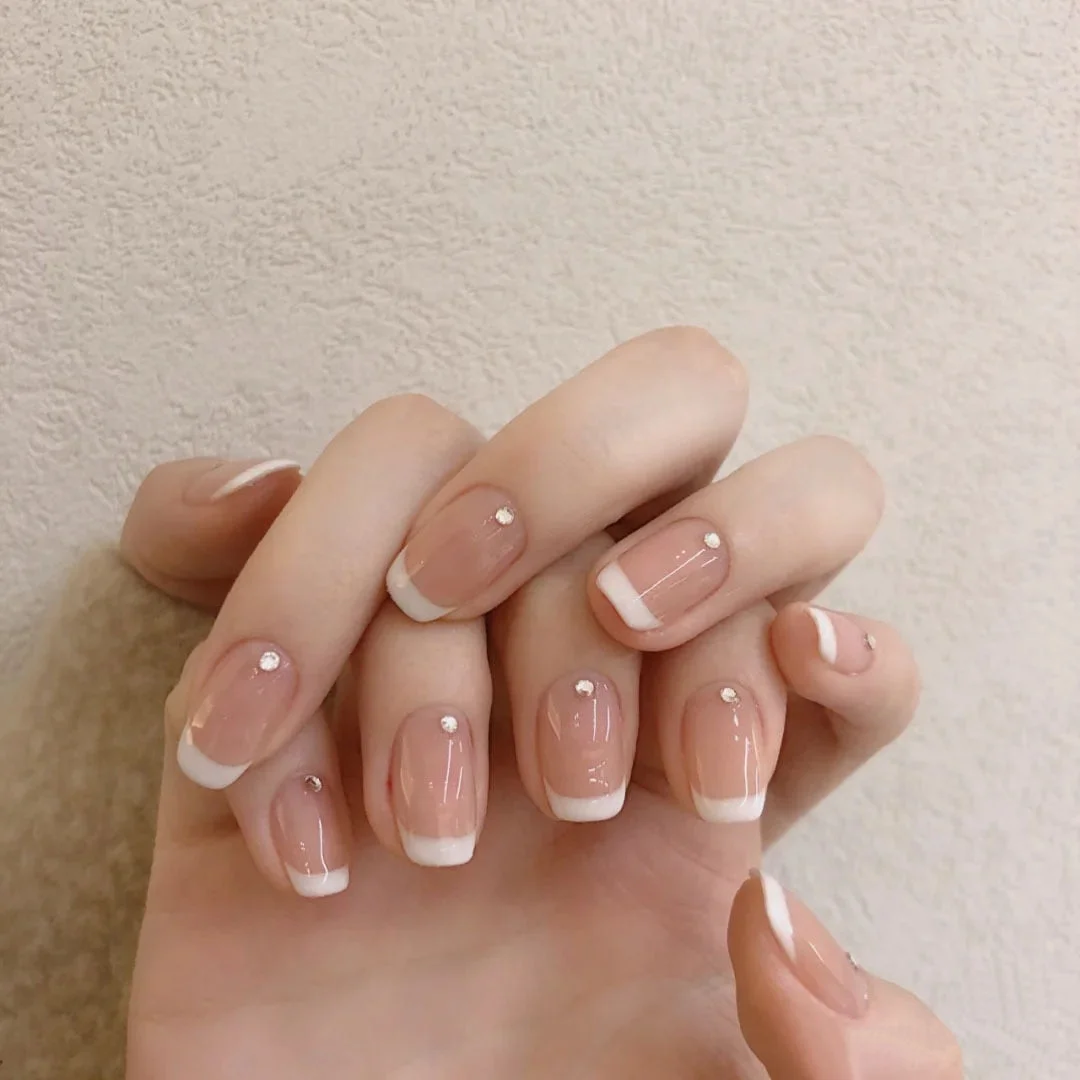 Bride Shining Rhinestone Wedding False Nails Ladies Simple Fashion French Fake Nails White Beige Acrylic Nail Tips With Glue-Nail Inspo