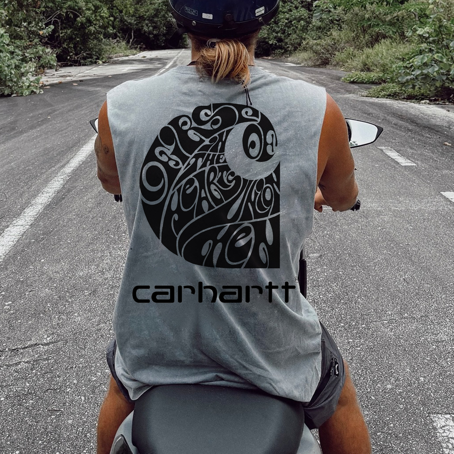  Stylish Sleeveless Graphic Tee for Summer Rides