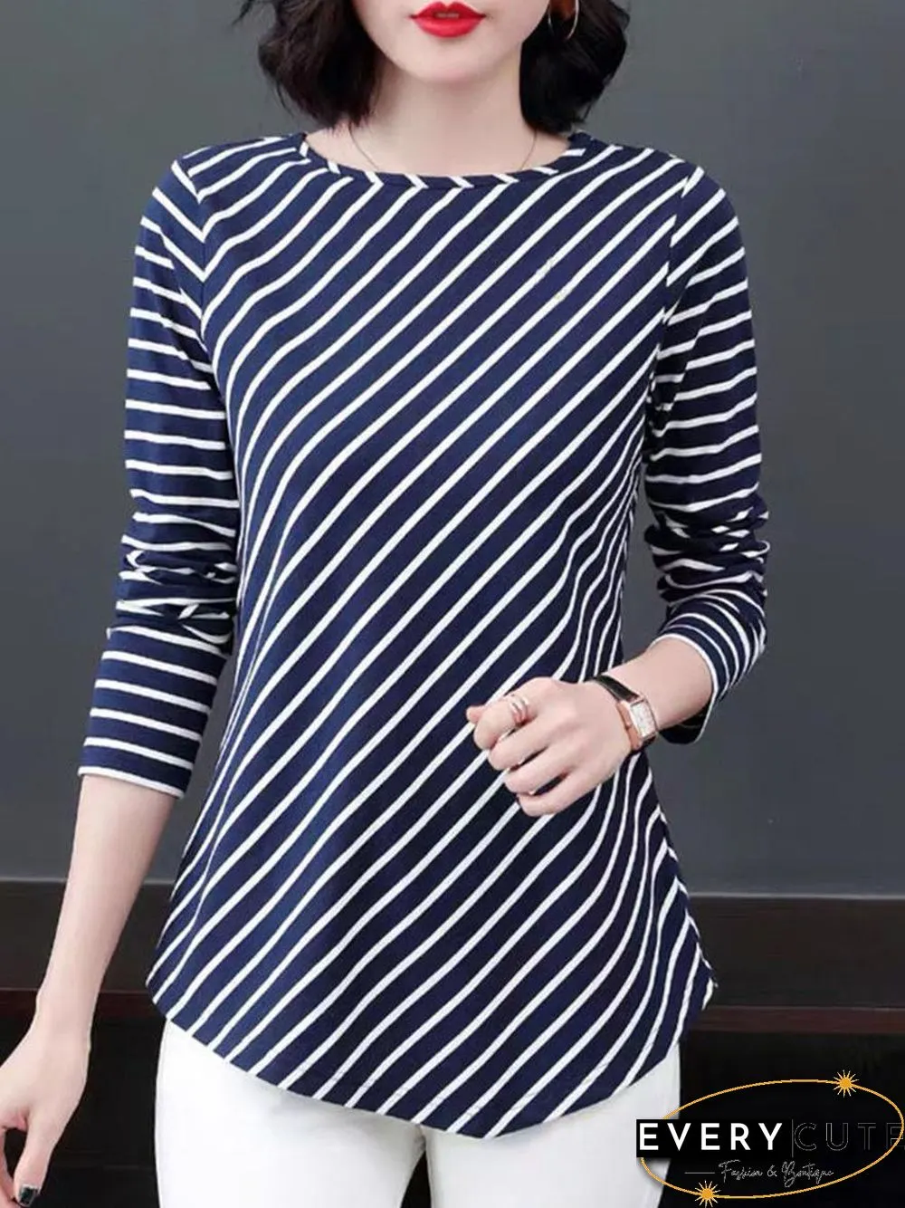 Loose T-shirt With Round Collar And Long Sleeves