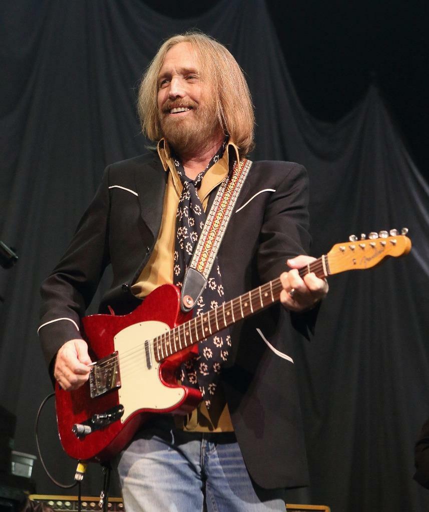 Tom Petty 8x10 Picture Simply Stunning Photo Poster painting Gorgeous Celebrity #100