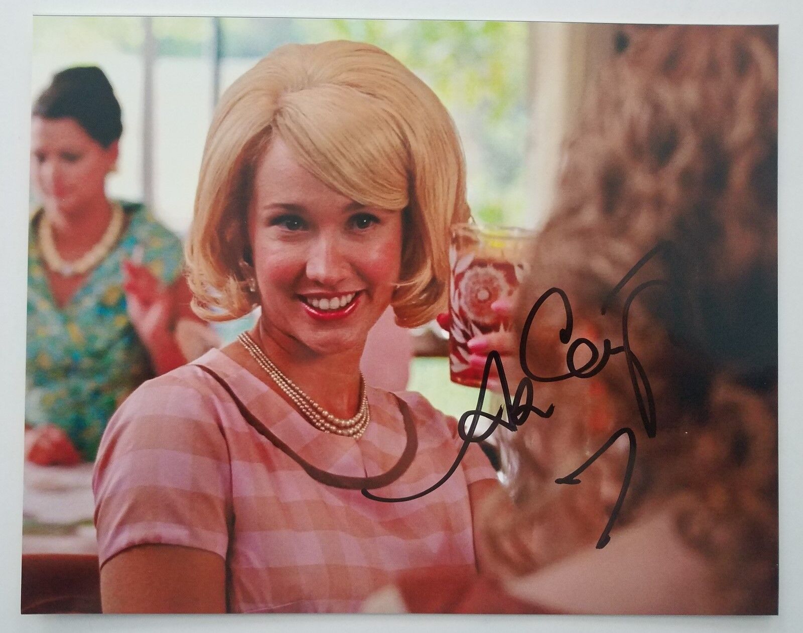 Anna Camp Signed 8x10 Photo Poster painting Actress Pitch Perfect The Help Good Girls Revolt RAD