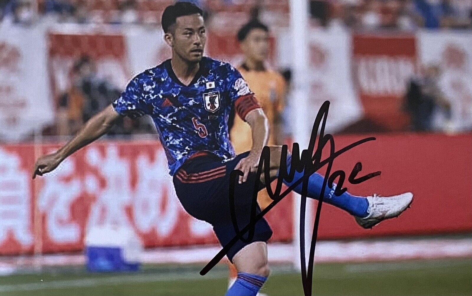 Maya Yoshida Hand Signed Japan 6X4 Photo Poster painting