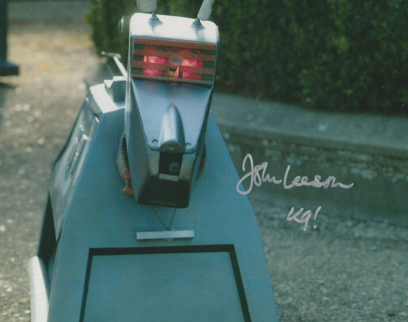 John Leeson **HAND SIGNED** 10x8 Photo Poster painting ~ Doctor Who K9 ~ AUTOGRAPHED