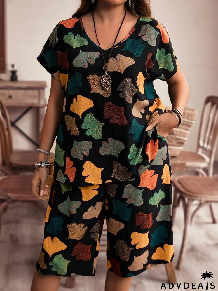 Plus Size Summer Ginkgo Leaf Printed Short Sleeve T-Shirt And Loose Fit Shorts Two Piece Set