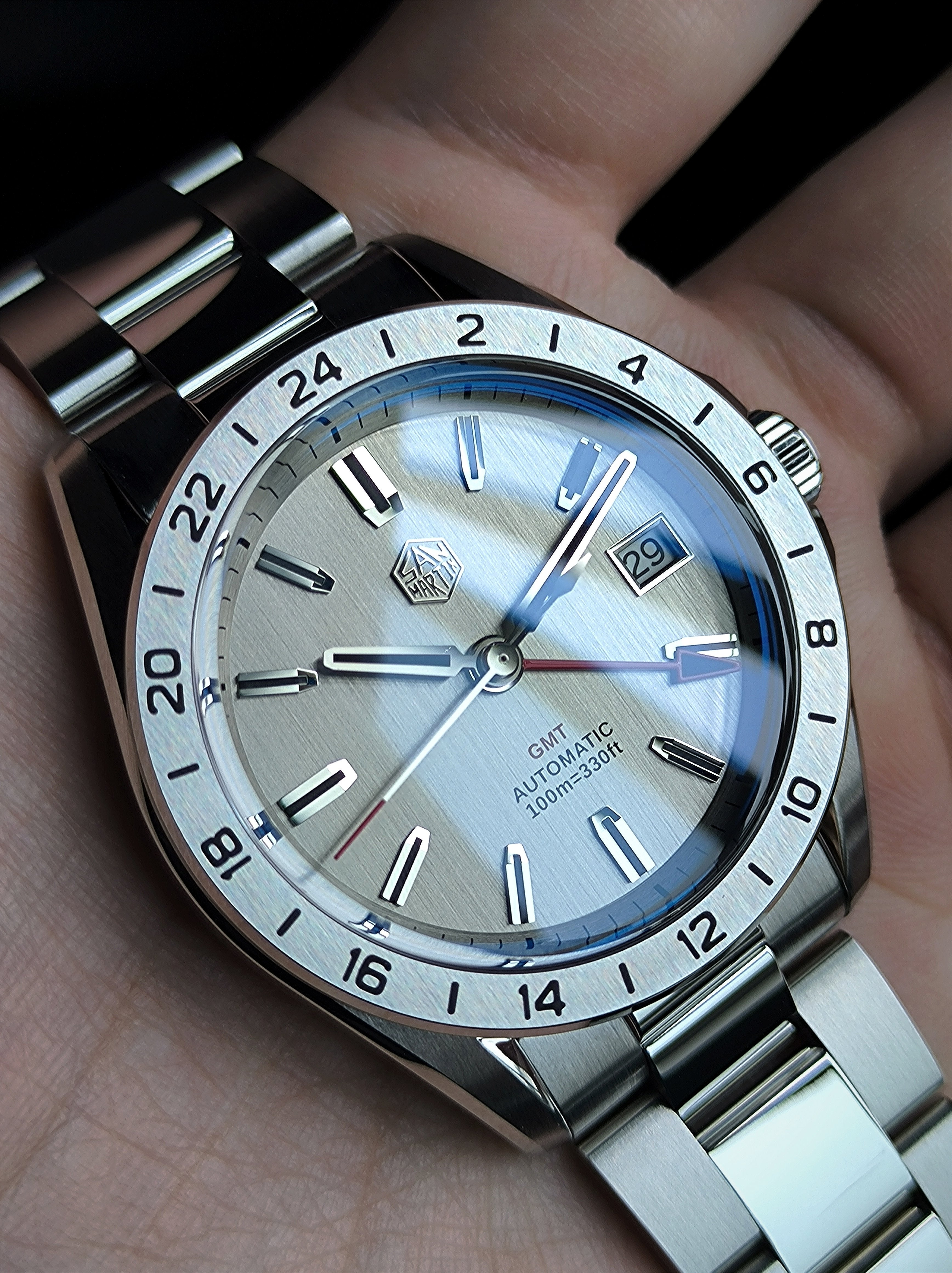 SN0129 Updated! We have now switched to a black material (green lume).San Martin Watch San Martin Official Authorized StoreSan Martin Watches