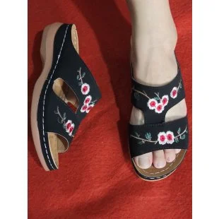 Yyvonne New Women's Shoes Hollow Flowers Embroidered Cool Shoes Slope And Large Women's Slippers Women