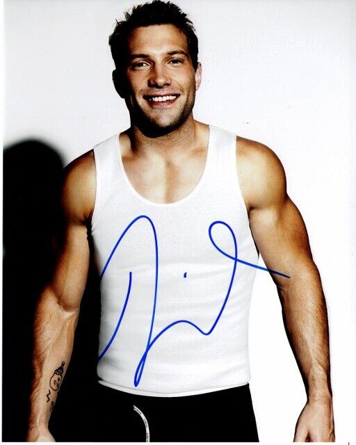 Jai Courtney Signed - Autographed Divergent - Suicide Squad Actor 8x10 Photo Poster painting