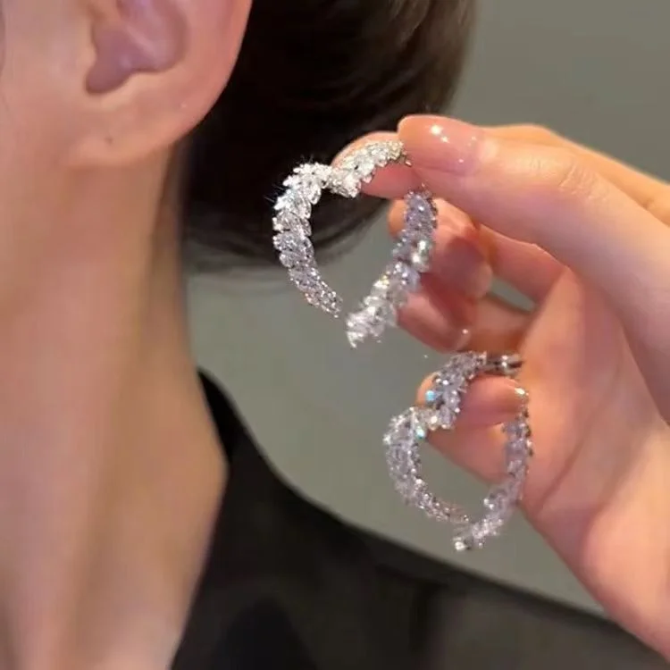 💕💫Best-selling new style 💕💫- Zircon wheat cross heart-shaped earrings