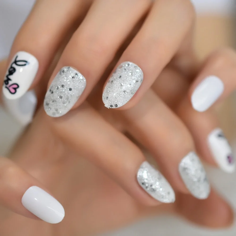 Sweet Heart Fake Nails Glam Fantasy Special Glitter Mix Oval Short Acrylic Artificial Nail Art Tips White Color Manicure Tips-Nail Inspo