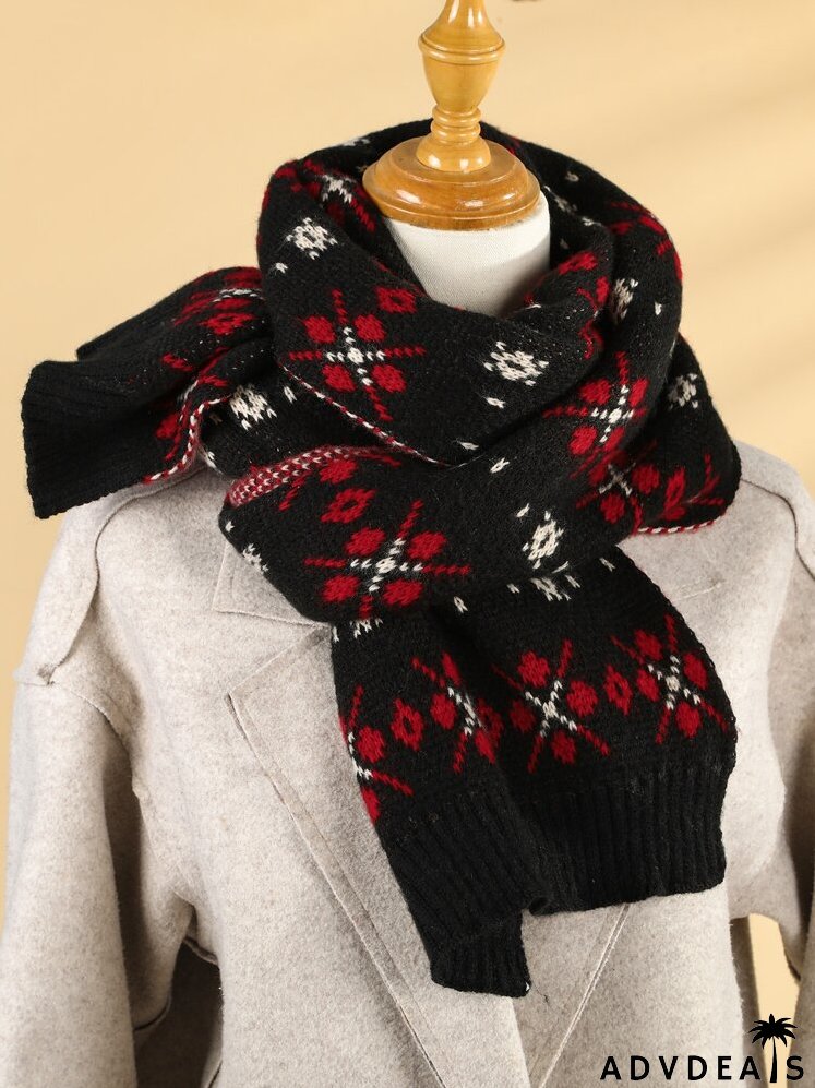 Graphic Pattern Scarf